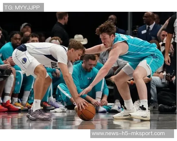 科沃德豪取23分14篮板闪耀全场克尼佩尔与弗拉格双双发力哈珀遭遇瓶颈表现低迷 科沃德豪取23分14篮板闪耀全场克尼佩尔与弗拉格双双发力哈珀遭遇瓶颈表现低迷