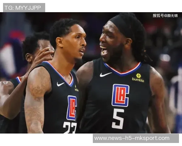 路威谈选择快船原因:家庭是首要考虑希望陪伴妻子和观看儿子比赛 路威谈选择快船原因:家庭是首要考虑希望陪伴妻子和观看儿子比赛